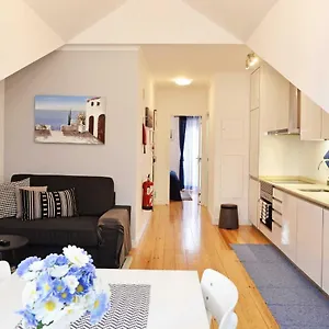 https://santana-4-checkinhome.hotels-lisbon-portugal.com